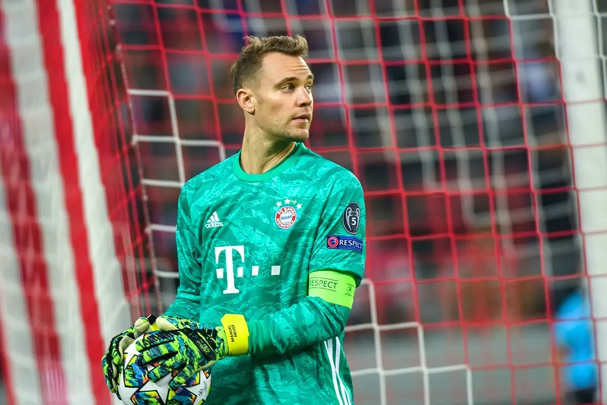 manuel-neuer-kontrakt-wygasa-w-czerwcu-decyzje-odwlekam-o-urbigu-upamecano-kane-i-schalke-04